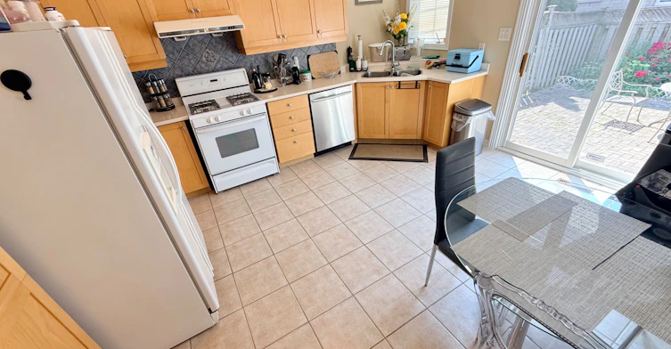 63 Southbrook Crescent, Markham, ON, L6C 2H3 - 17