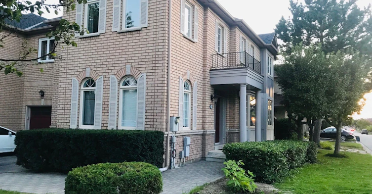 63 Southbrook Crescent, Markham, ON, L6C 2H3