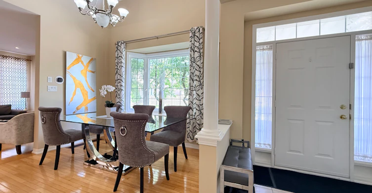63 Southbrook Crescent, Markham, ON, L6C 2H3 - 2