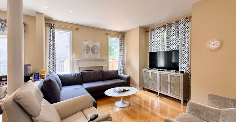 63 Southbrook Crescent, Markham, ON, L6C 2H3 - 12