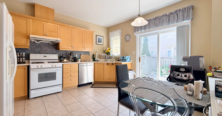 63 Southbrook Crescent, Markham, ON, L6C 2H3 - 16