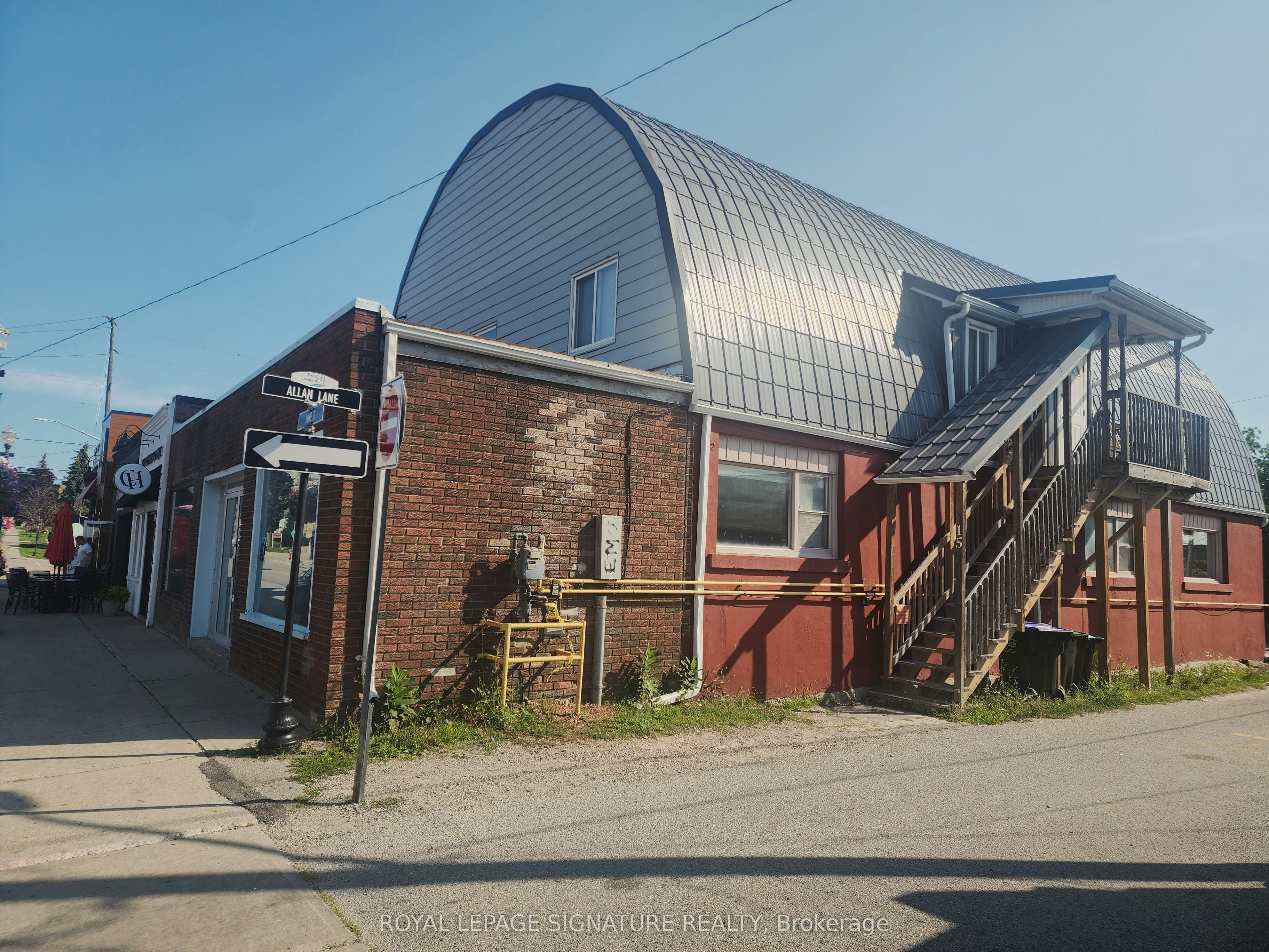 Upper 1-15 Barrie Street, Bradford West Gwillimbury, ON, L3S 0J1 - 11