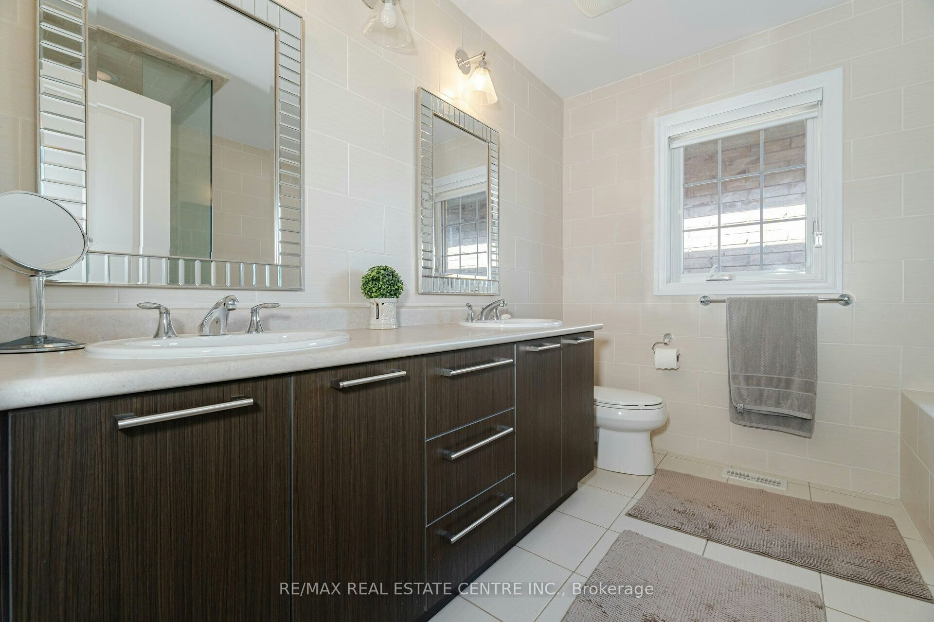 34 Alex Campbell Crescent, King, ON, L7B 0C2 - 20