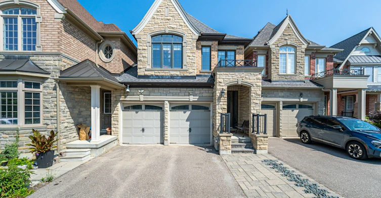34 Alex Campbell Crescent, King, ON, L7B 0C2
