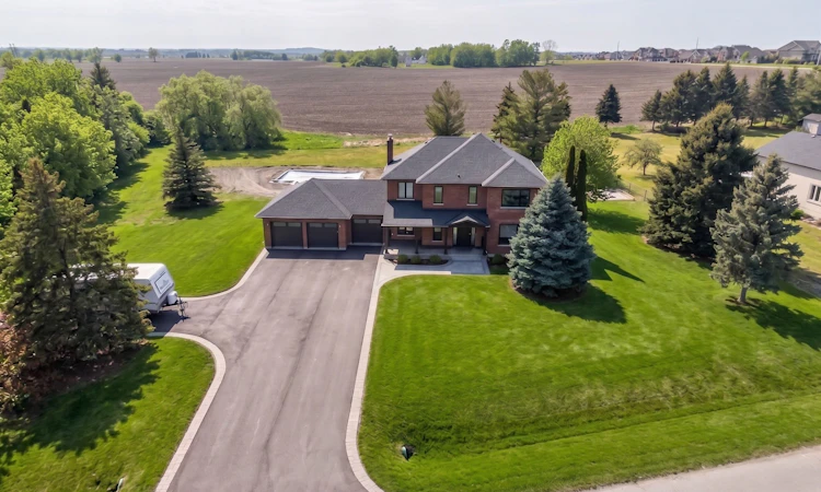 8 Brownlee Drive