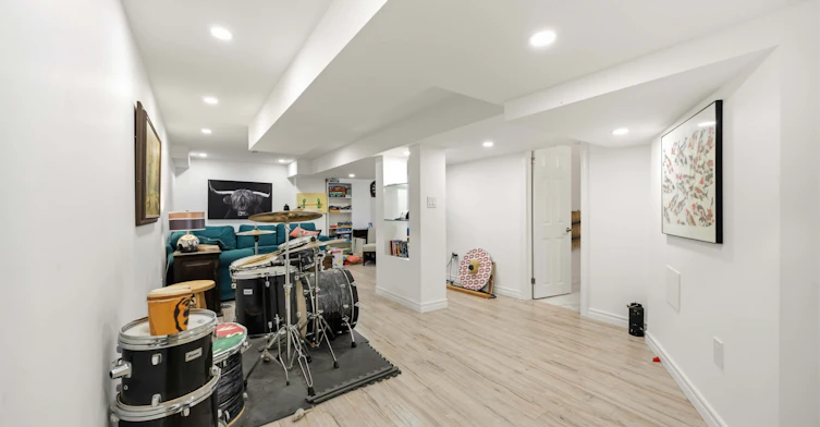 23 Amberty Street, Vaughan, ON, L4J 8W6 - 27