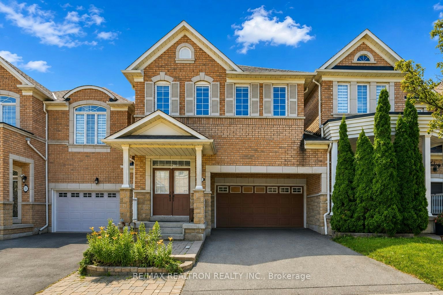 23 Amberty Street, Vaughan, ON, L4J 8W6