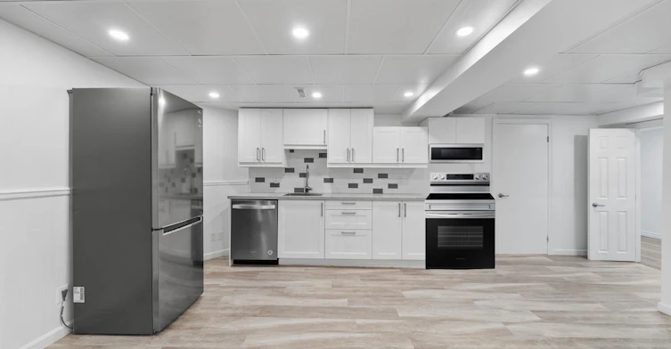 Ground-237 Osmond Crescent, Newmarket, ON, L3Y 7L3 - 3