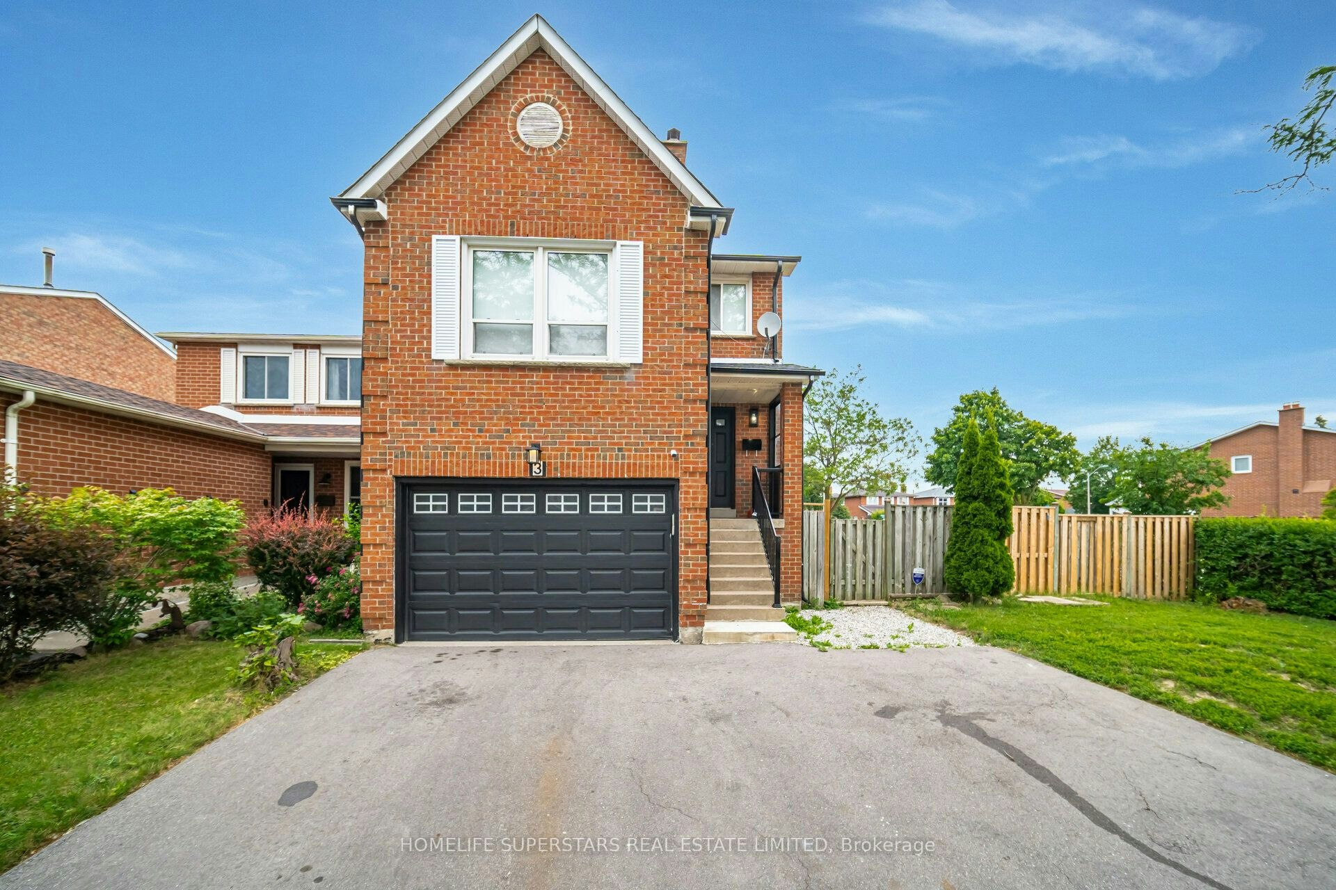 3 New Seabury Drive, Vaughan, ON, L4K 2B7