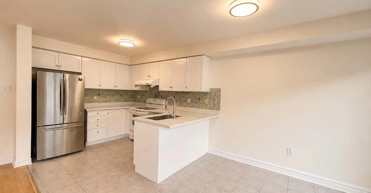 3 Sunway Square, Markham, ON, L3P 7X3 - 6