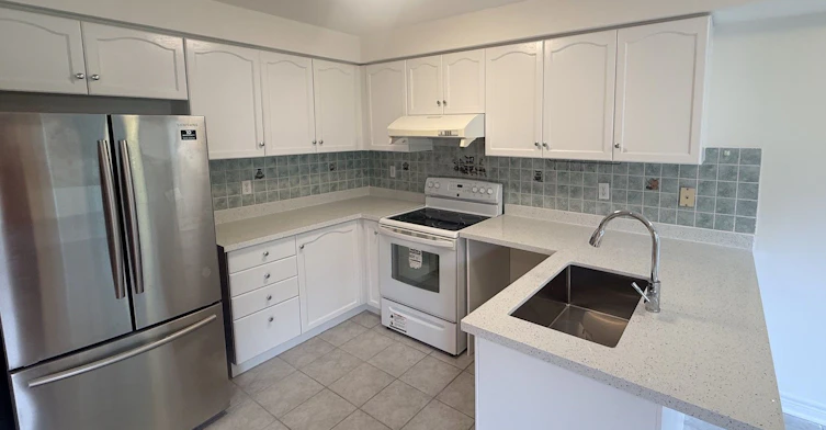 3 Sunway Square, Markham, ON, L3P 7X3 - 7