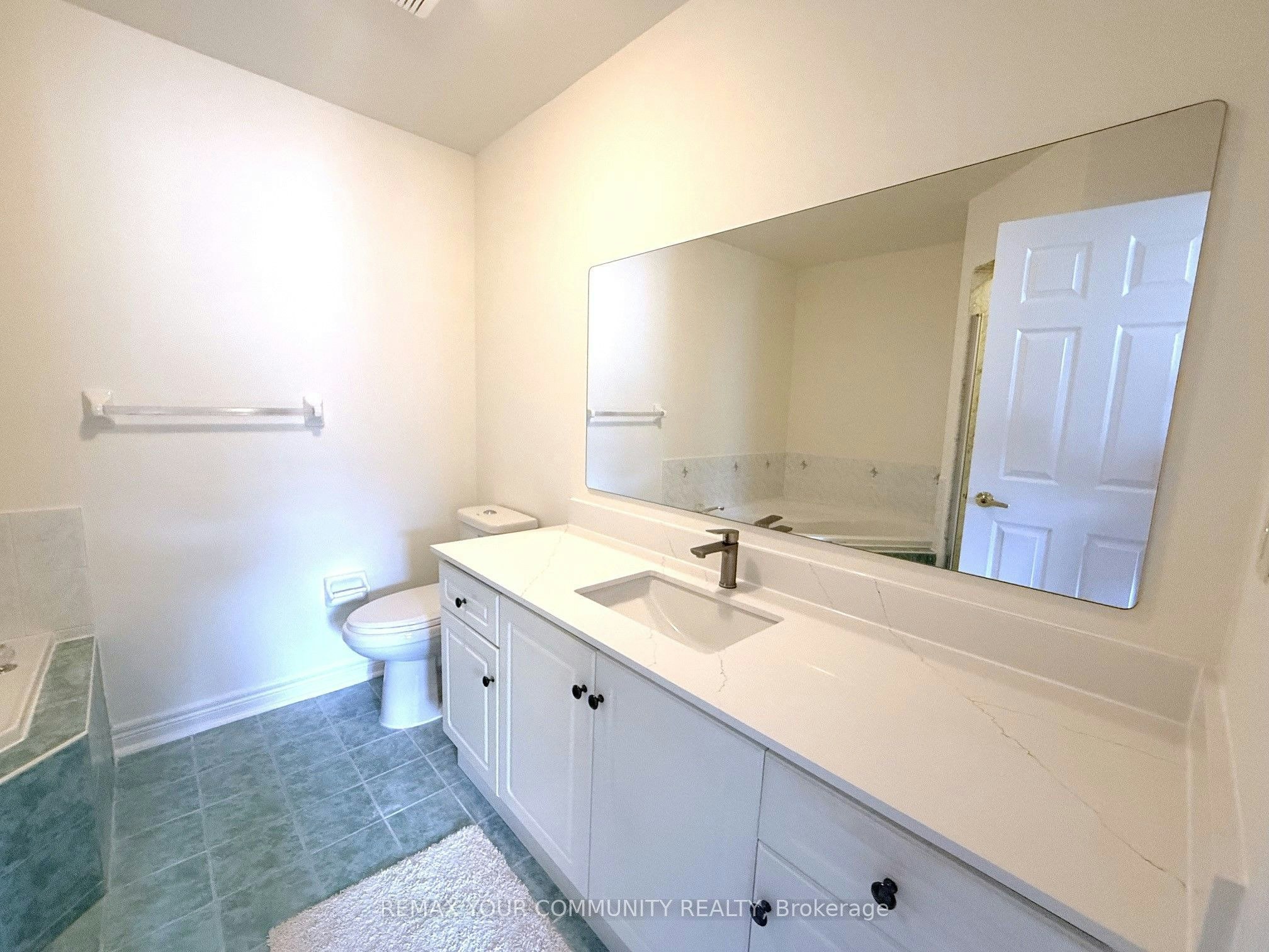 3 Sunway Square, Markham, ON, L3P 7X3 - 16