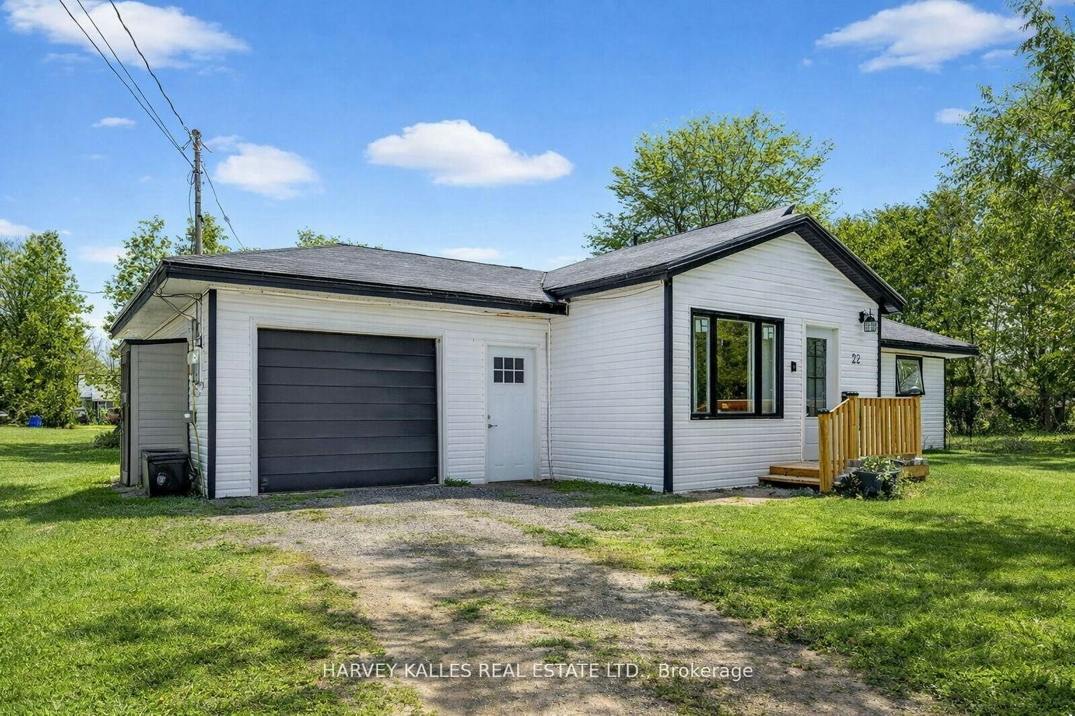 22 Second Street, Georgina, ON, L0E 1E0