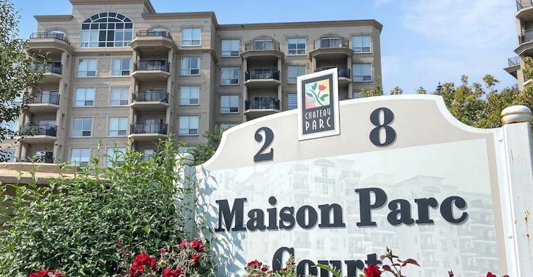 616-8 Maison Parc Court, Vaughan, ON, L4J 9K5