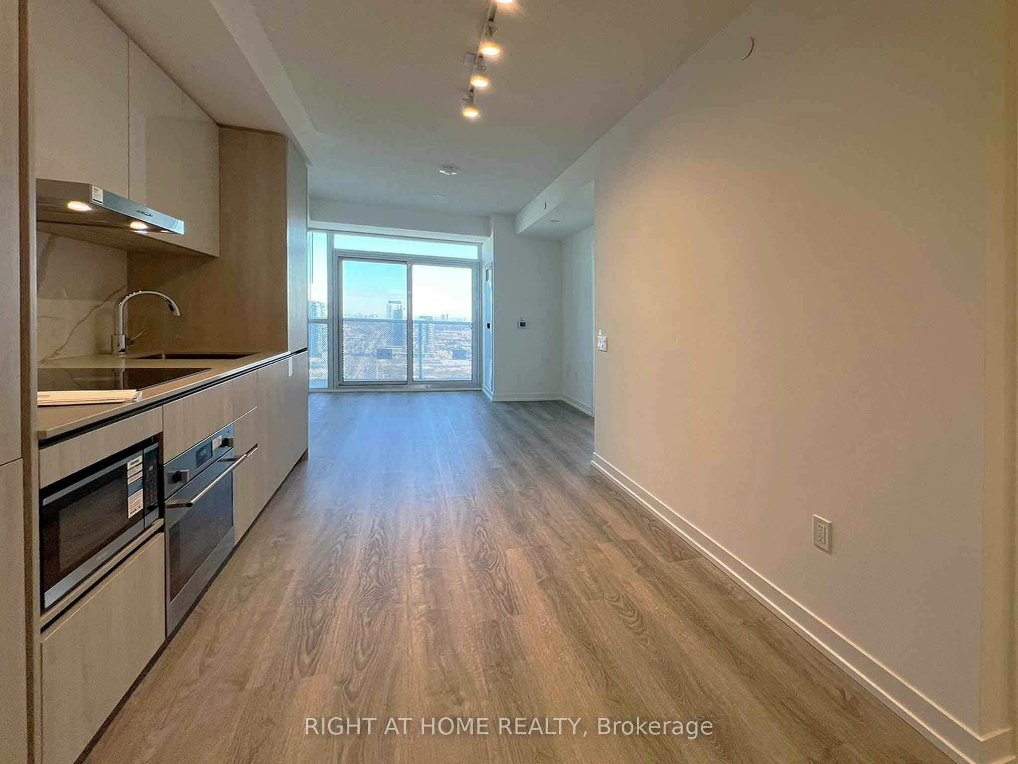 3907-8 Interchange Way, Vaughan, ON, L4K 0R2 - 4