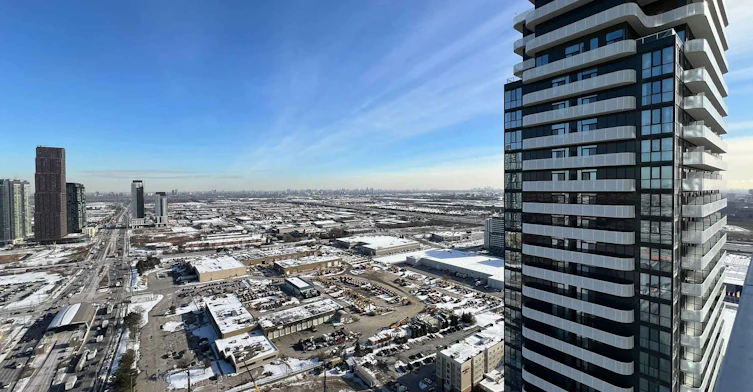 3907-8 Interchange Way, Vaughan, ON, L4K 0R2 - 12