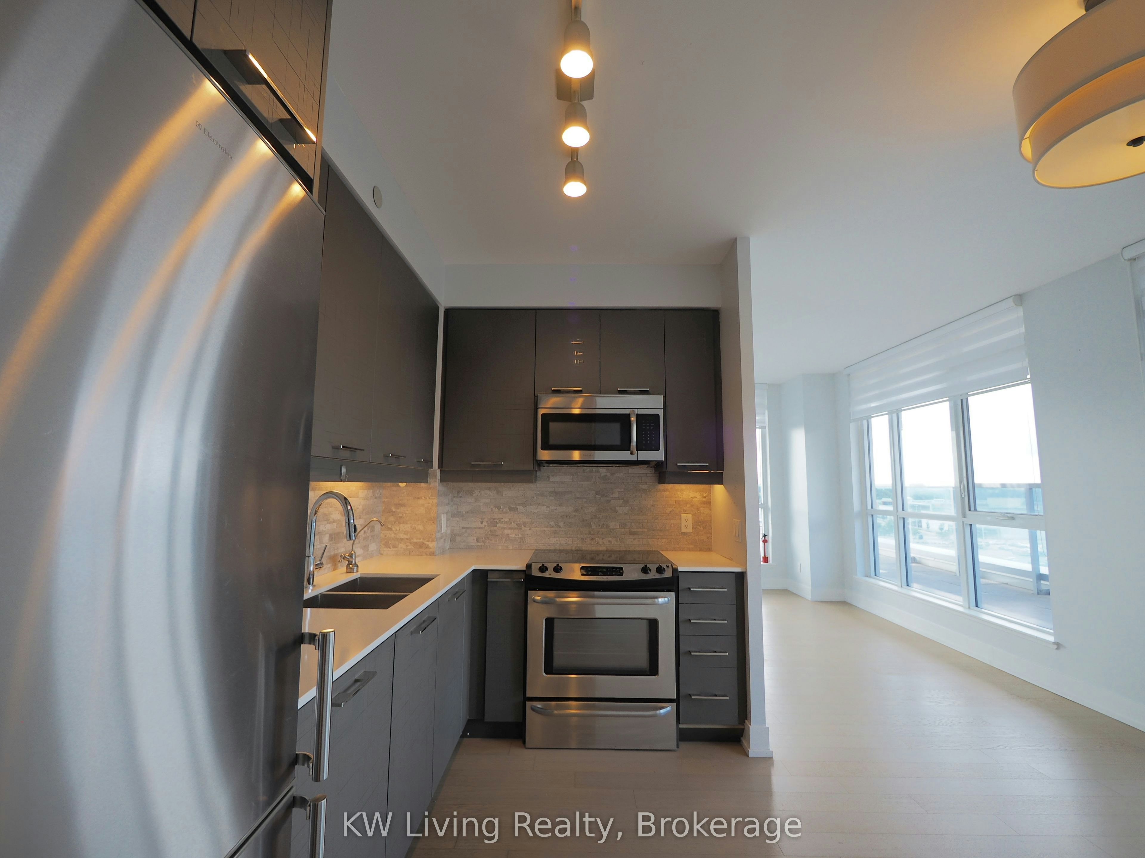 642-9471 Yonge Street, Richmond Hill, ON, L4C 0Z5 - 8
