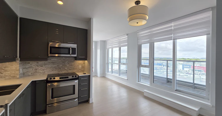 642-9471 Yonge Street, Richmond Hill, ON, L4C 0Z5 - 3