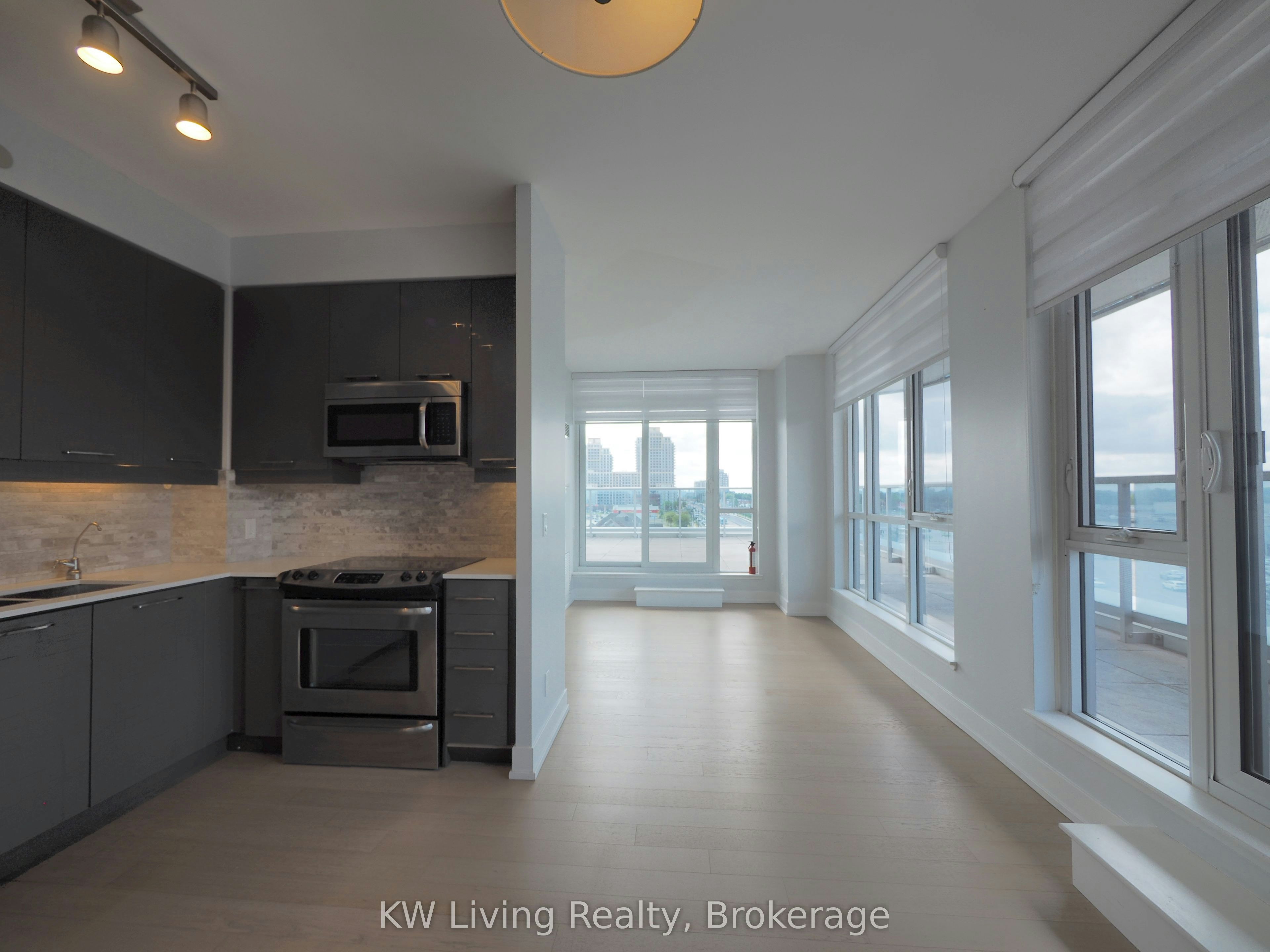642-9471 Yonge Street, Richmond Hill, ON, L4C 0Z5 - 12