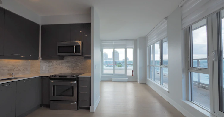 642-9471 Yonge Street, Richmond Hill, ON, L4C 0Z5 - 12
