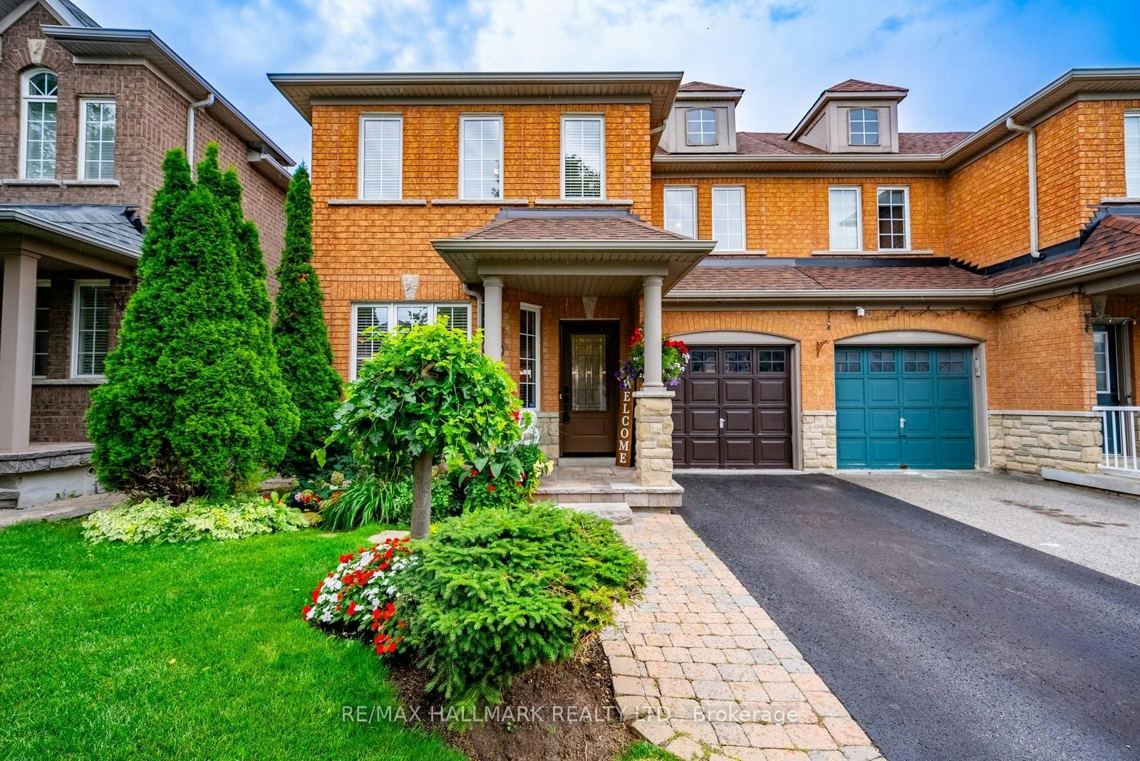 25 Starr Crescent, Aurora, ON, L4G 7X3