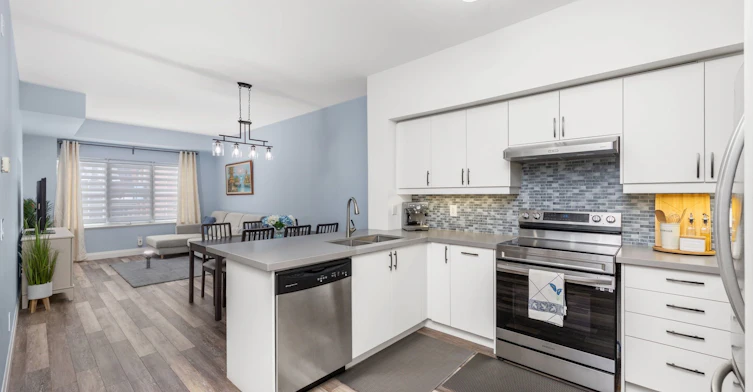 202-9973 Keele Street, Vaughan, ON, L6A 3Y5 - 4