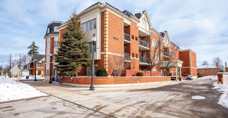 202-9973 Keele Street, Vaughan, ON, L6A 3Y5
