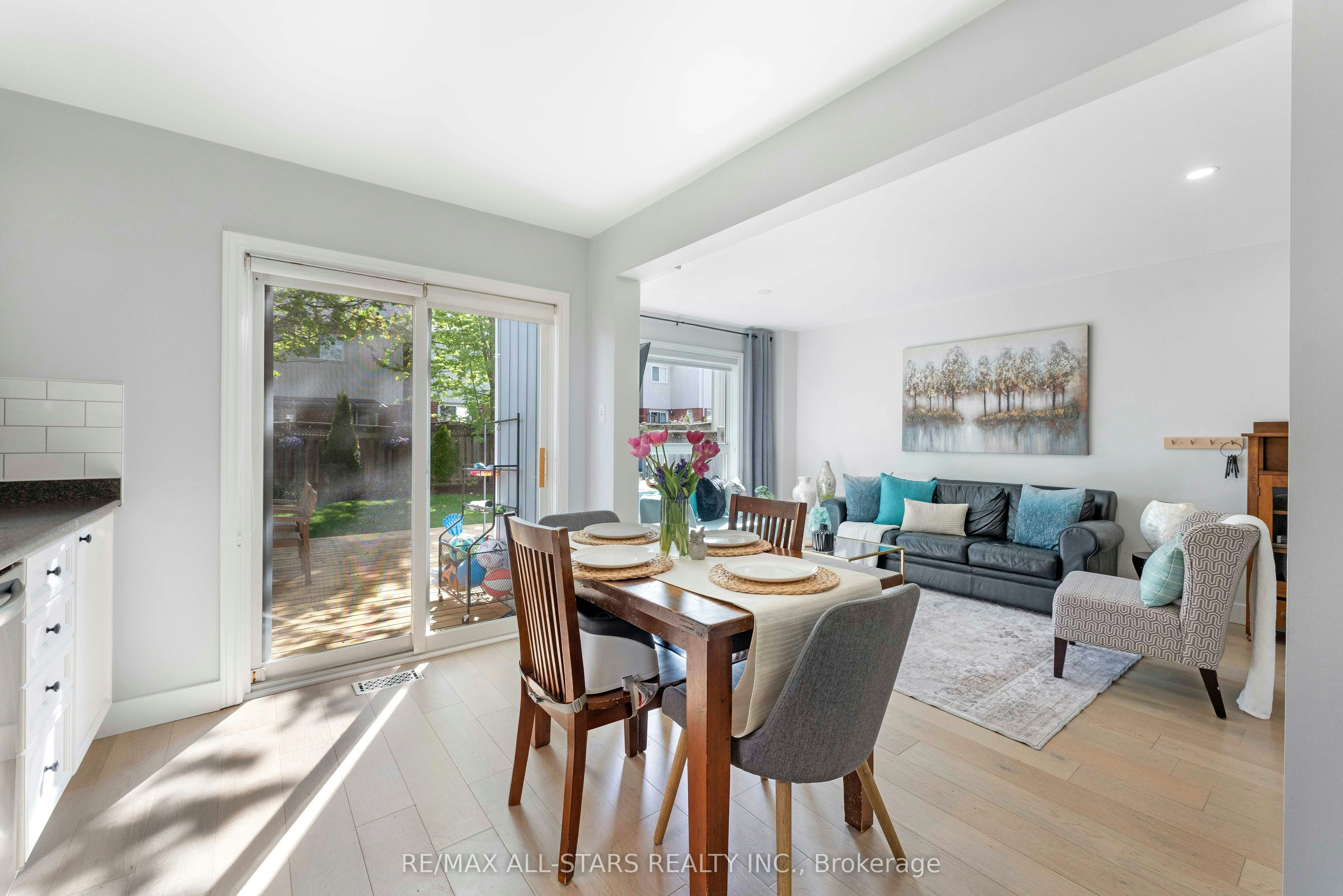 58 Margaret Graham Crescent, East Gwillimbury, ON, L0G 1M0