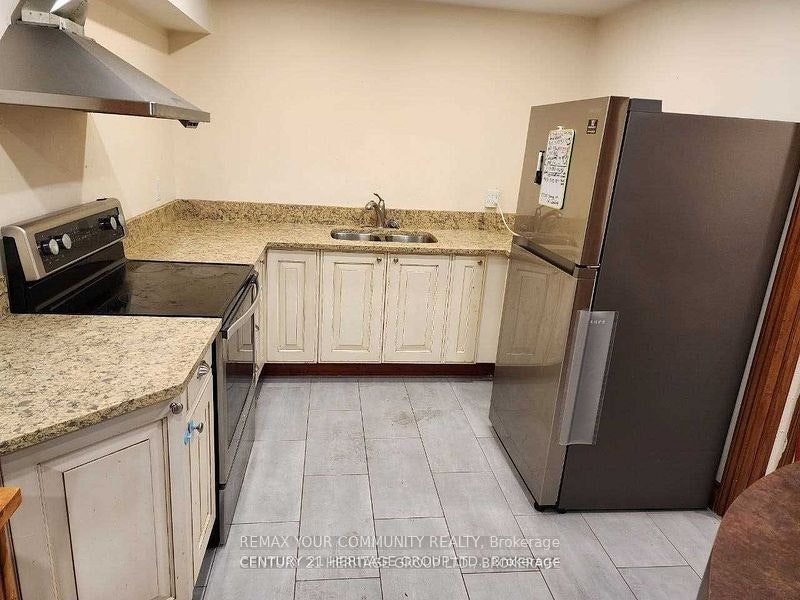 BSMT #2-45 Kersey Crescent, Richmond Hill, ON, L4C 5H4 - 4