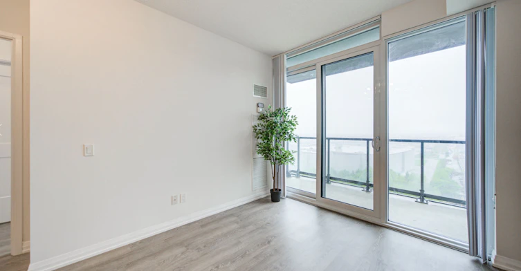1716-7895 Jane Street, Vaughan, ON, L4K 0K2 - 17