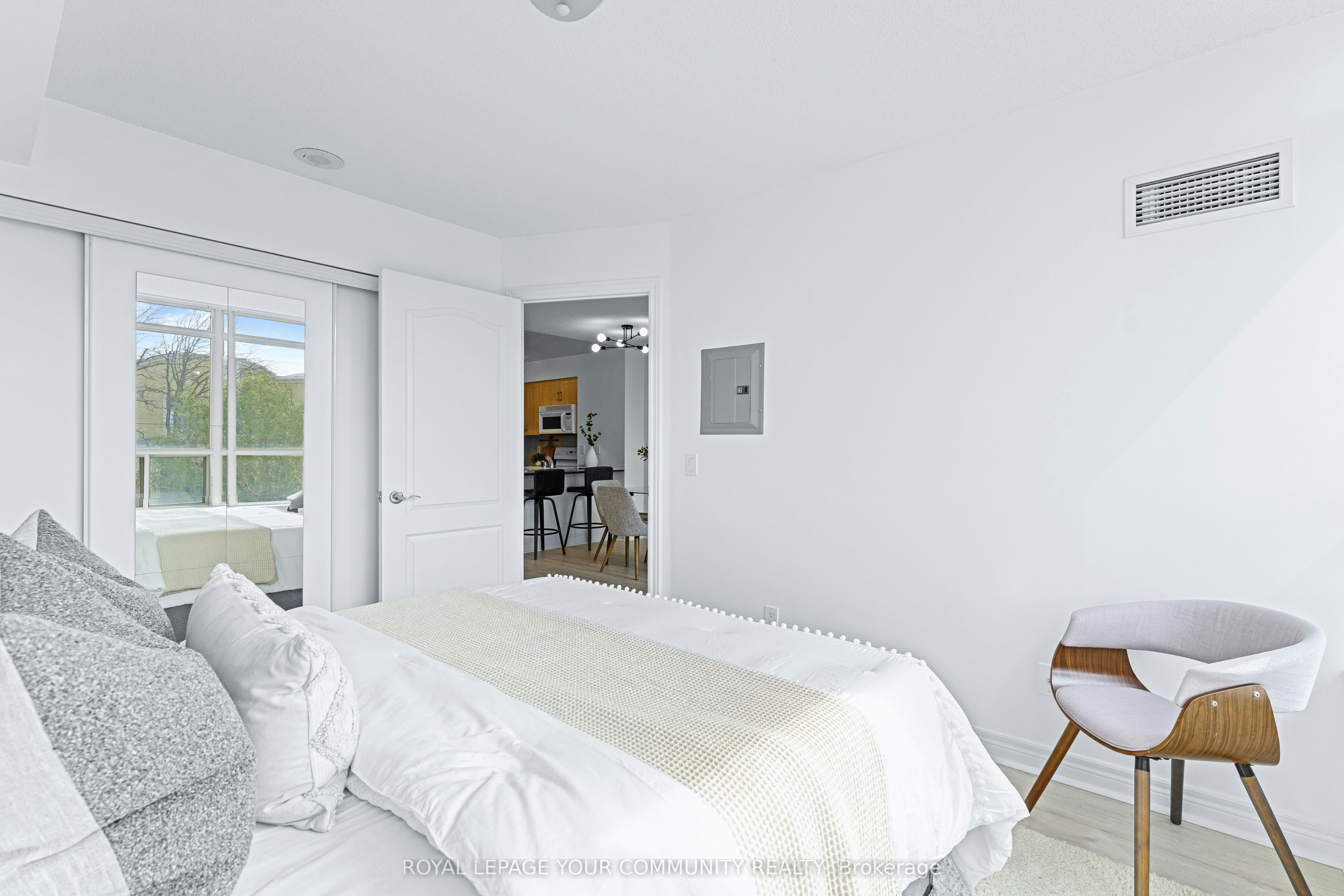 215-50 Disera Drive, Vaughan, ON, L4J 9E9 - 16