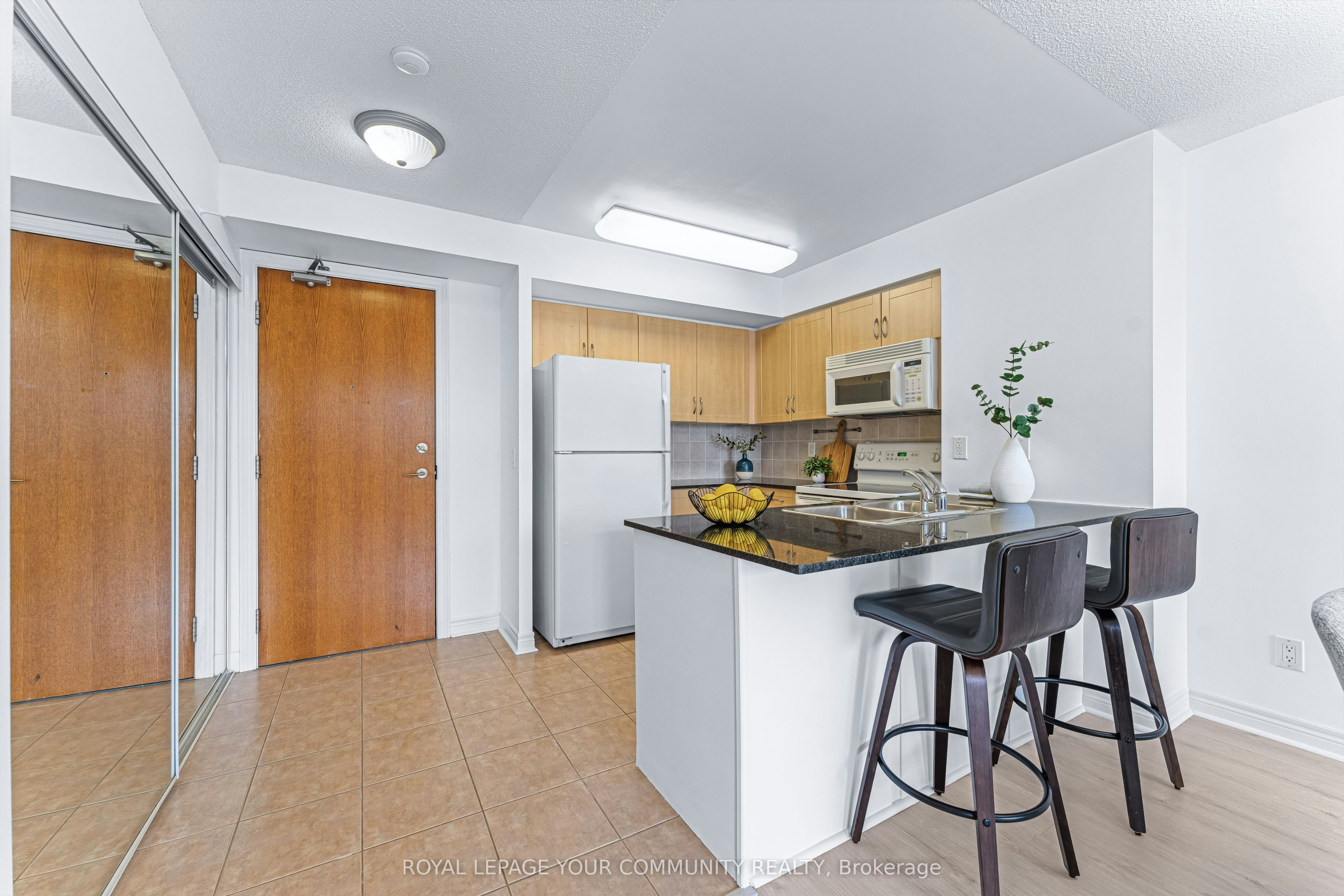 215-50 Disera Drive, Vaughan, ON, L4J 9E9 - 22
