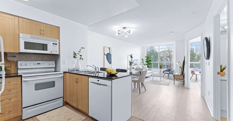 215-50 Disera Drive, Vaughan, ON, L4J 9E9 - 21