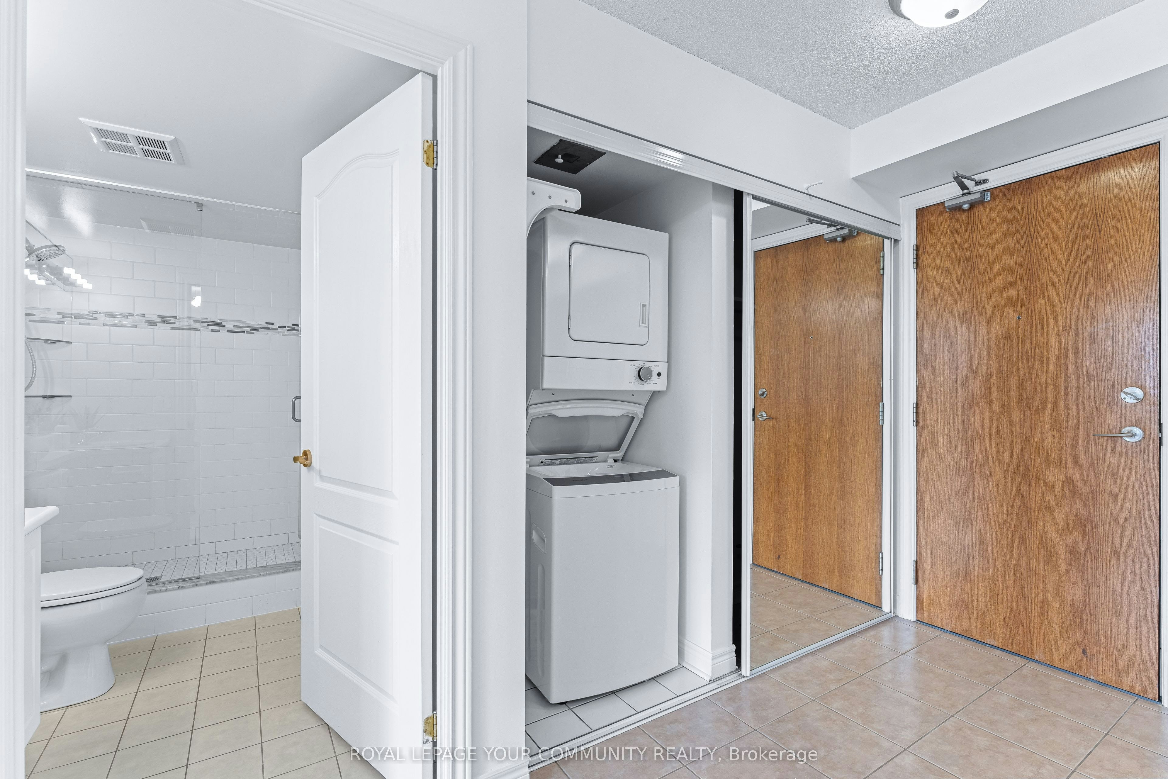 215-50 Disera Drive, Vaughan, ON, L4J 9E9 - 26