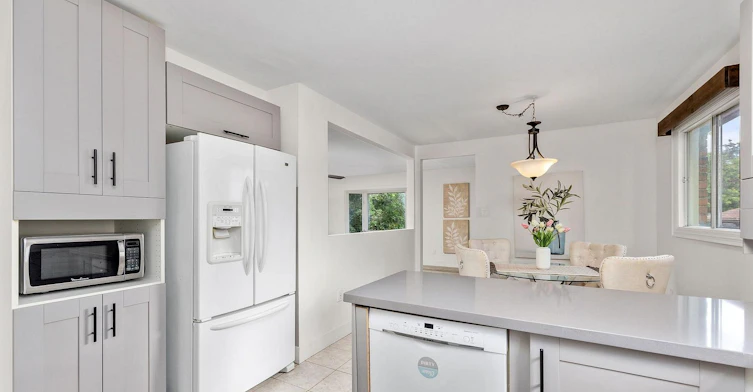 79 Maplegrove Avenue, Bradford West Gwillimbury, ON, L3Z 1R9 - 9
