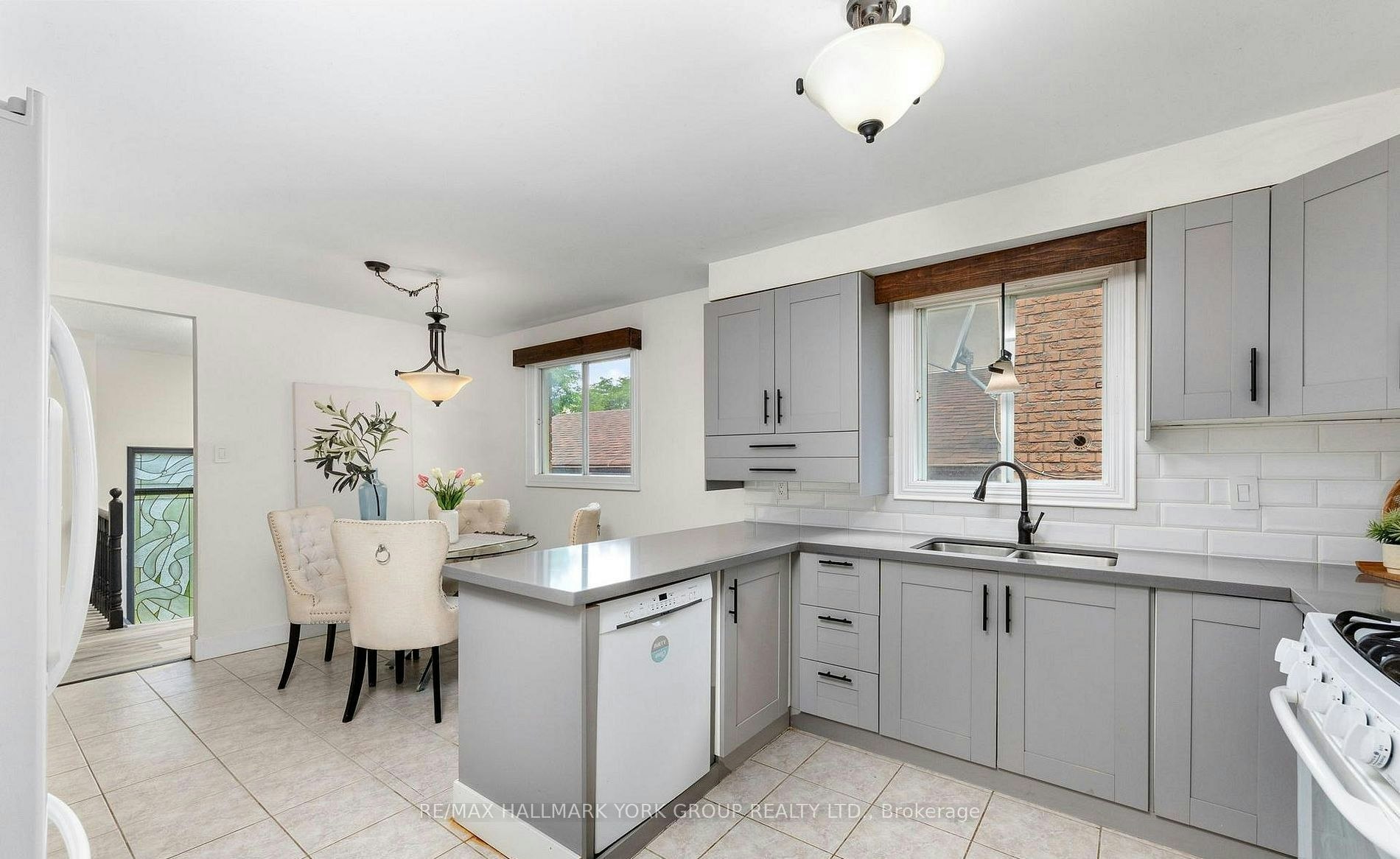 79 Maplegrove Avenue, Bradford West Gwillimbury, ON, L3Z 1R9 - 10