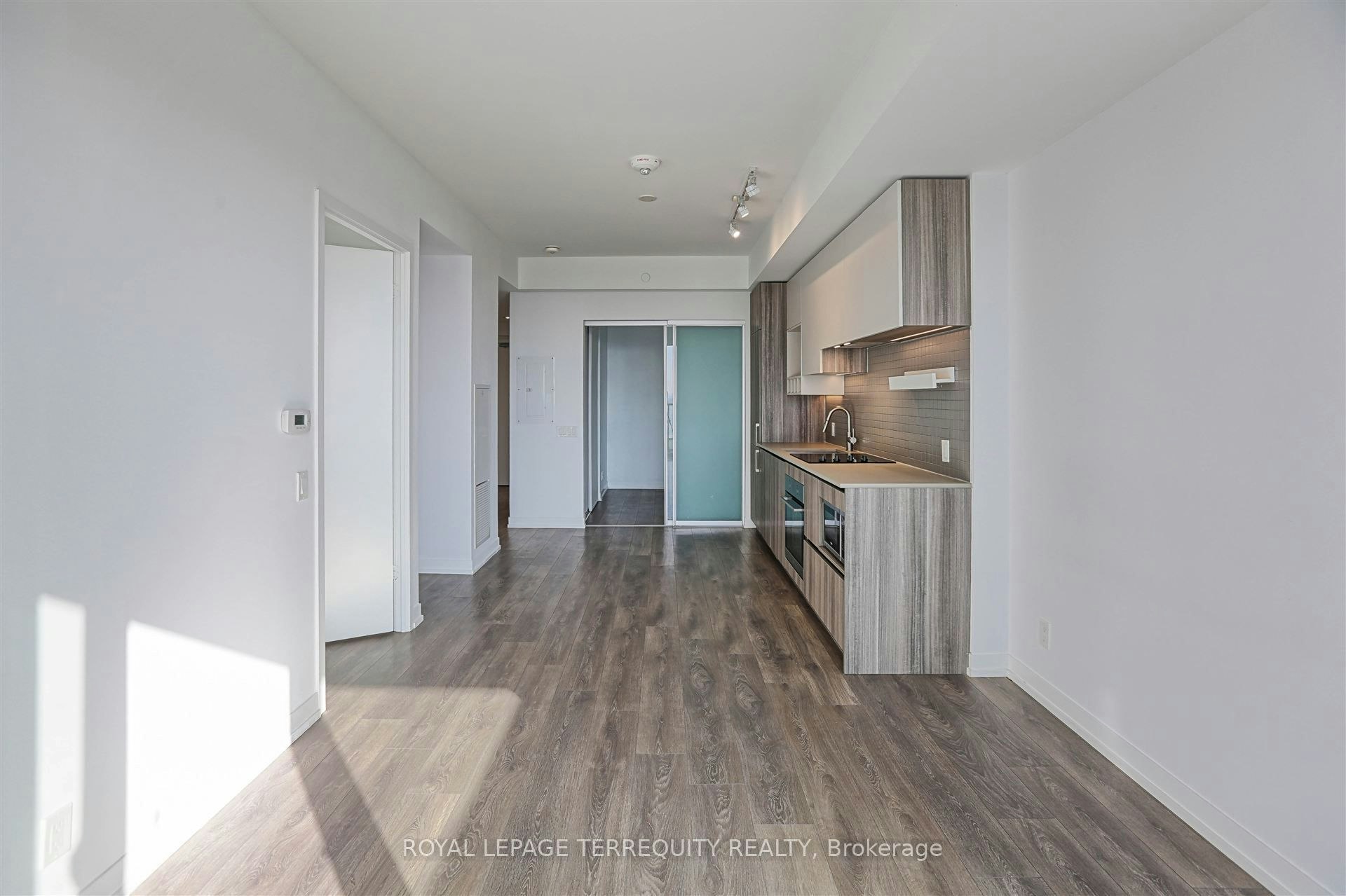 3707-898 Portage Parkway, Vaughan, ON, L4K 0J6 - 6