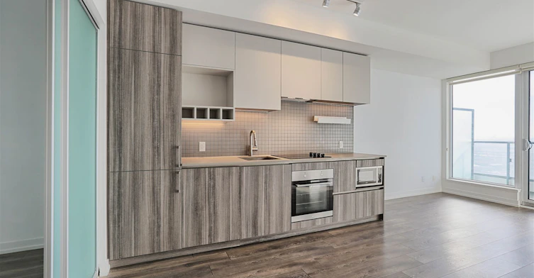 3707-898 Portage Parkway, Vaughan, ON, L4K 0J6 - 3