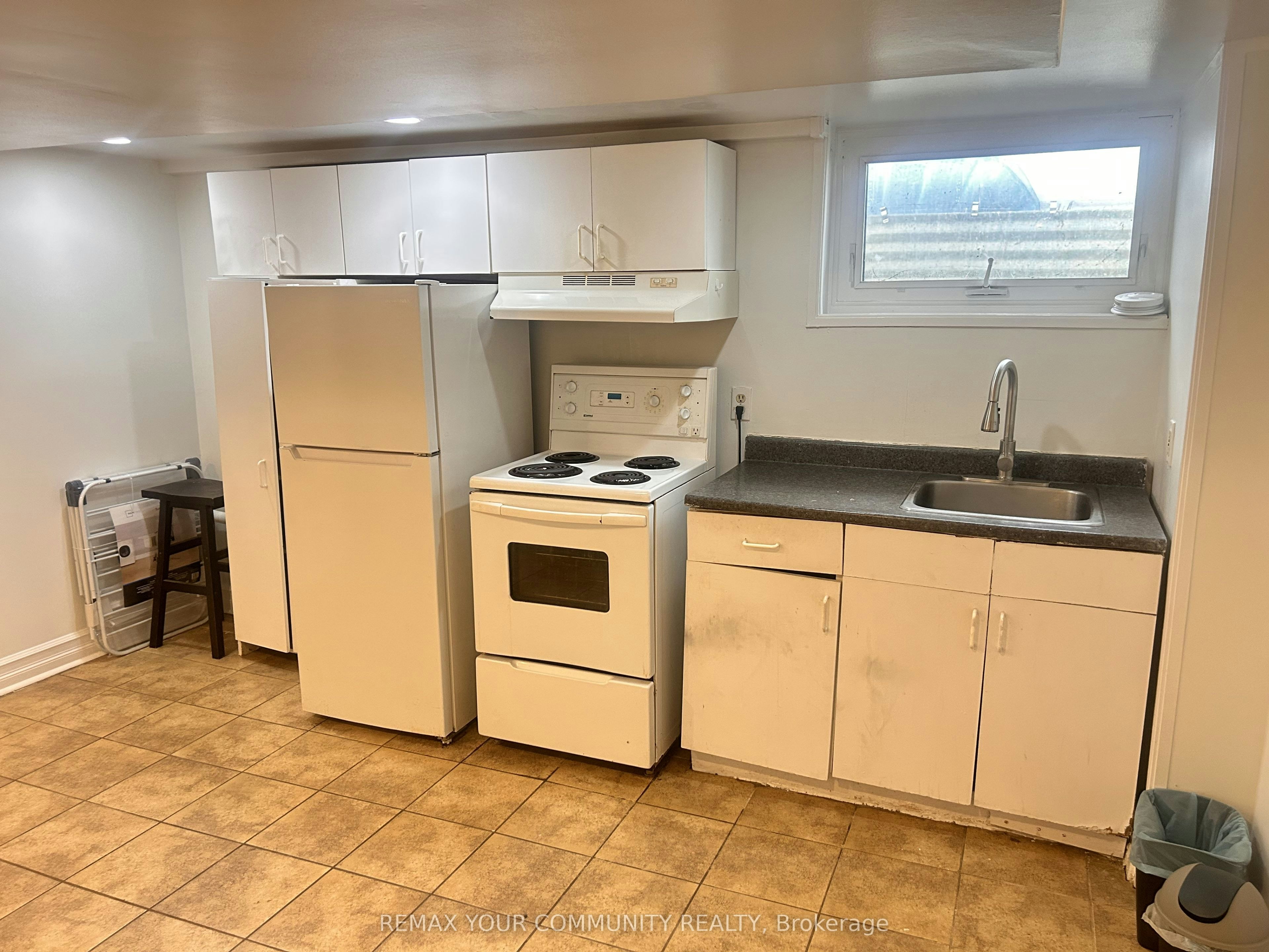 420 Elmwood Avenue, Richmond Hill, ON, L4C 1M3 - 6