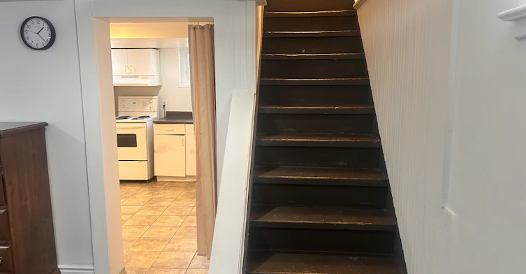 420 Elmwood Avenue, Richmond Hill, ON, L4C 1M3 - 2
