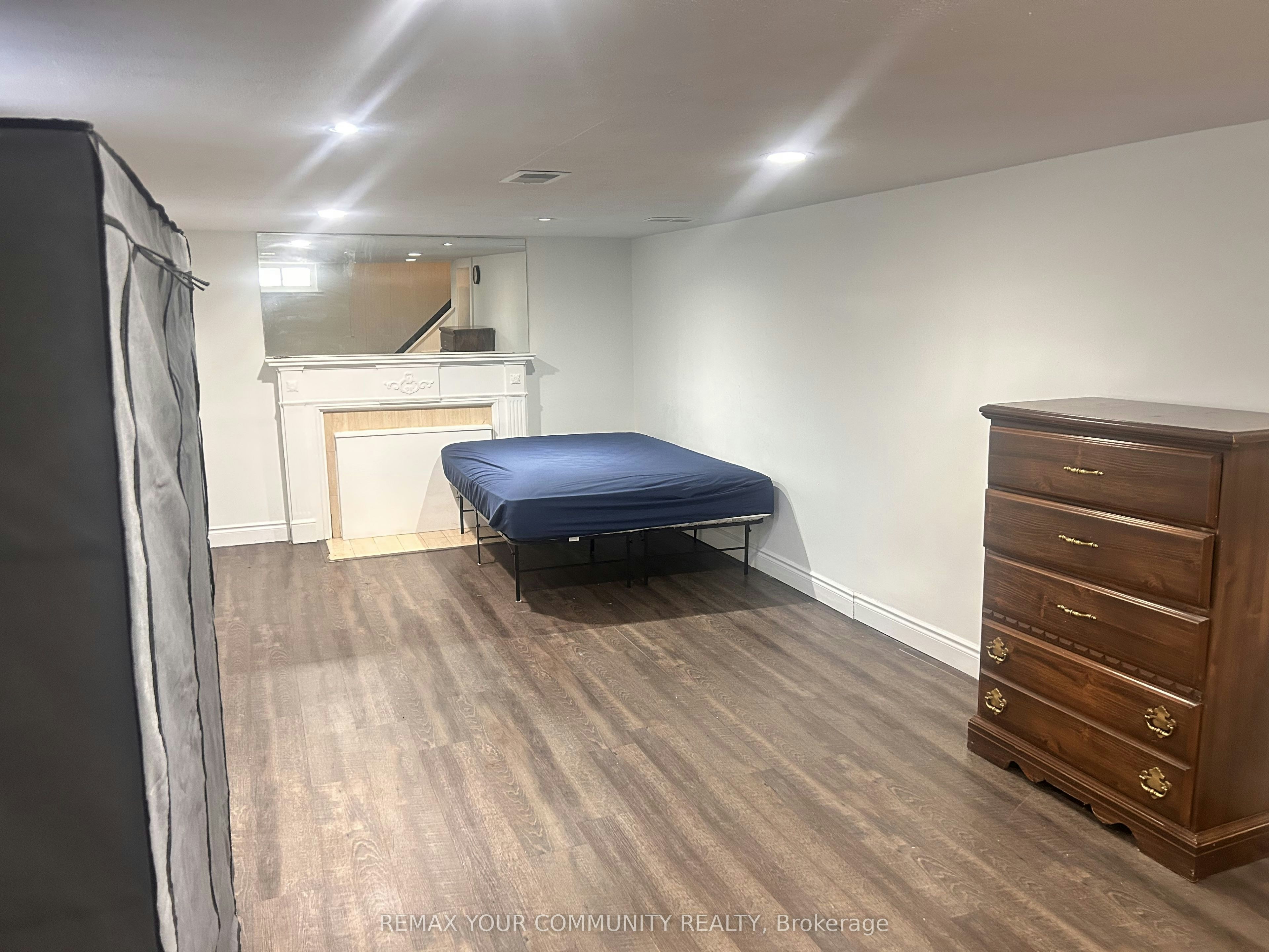 420 Elmwood Avenue, Richmond Hill, ON, L4C 1M3 - 3