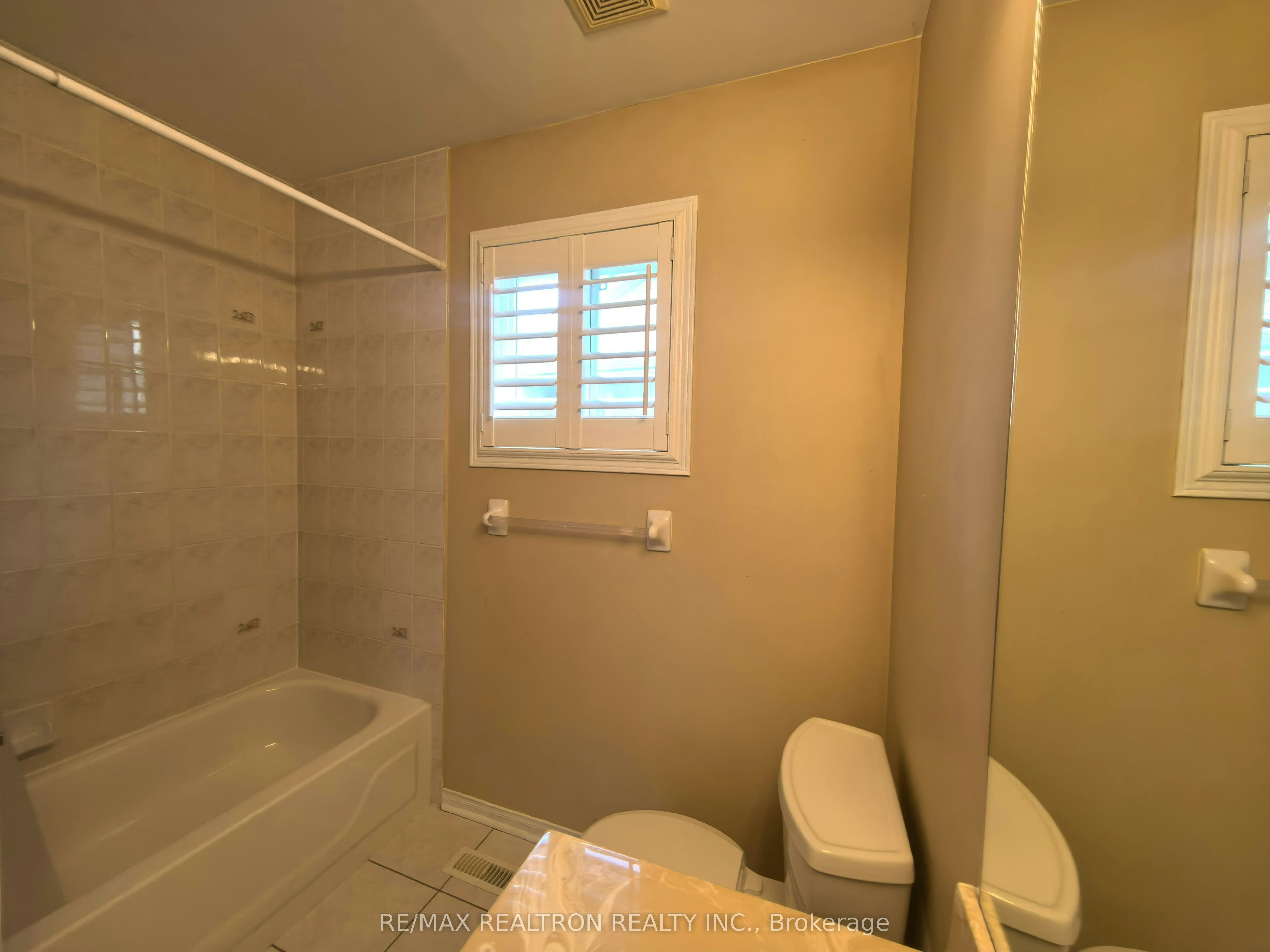 Main & 2nd Floor-18 Nantucket Drive, Richmond Hill, ON, L4E 3V1 - 30