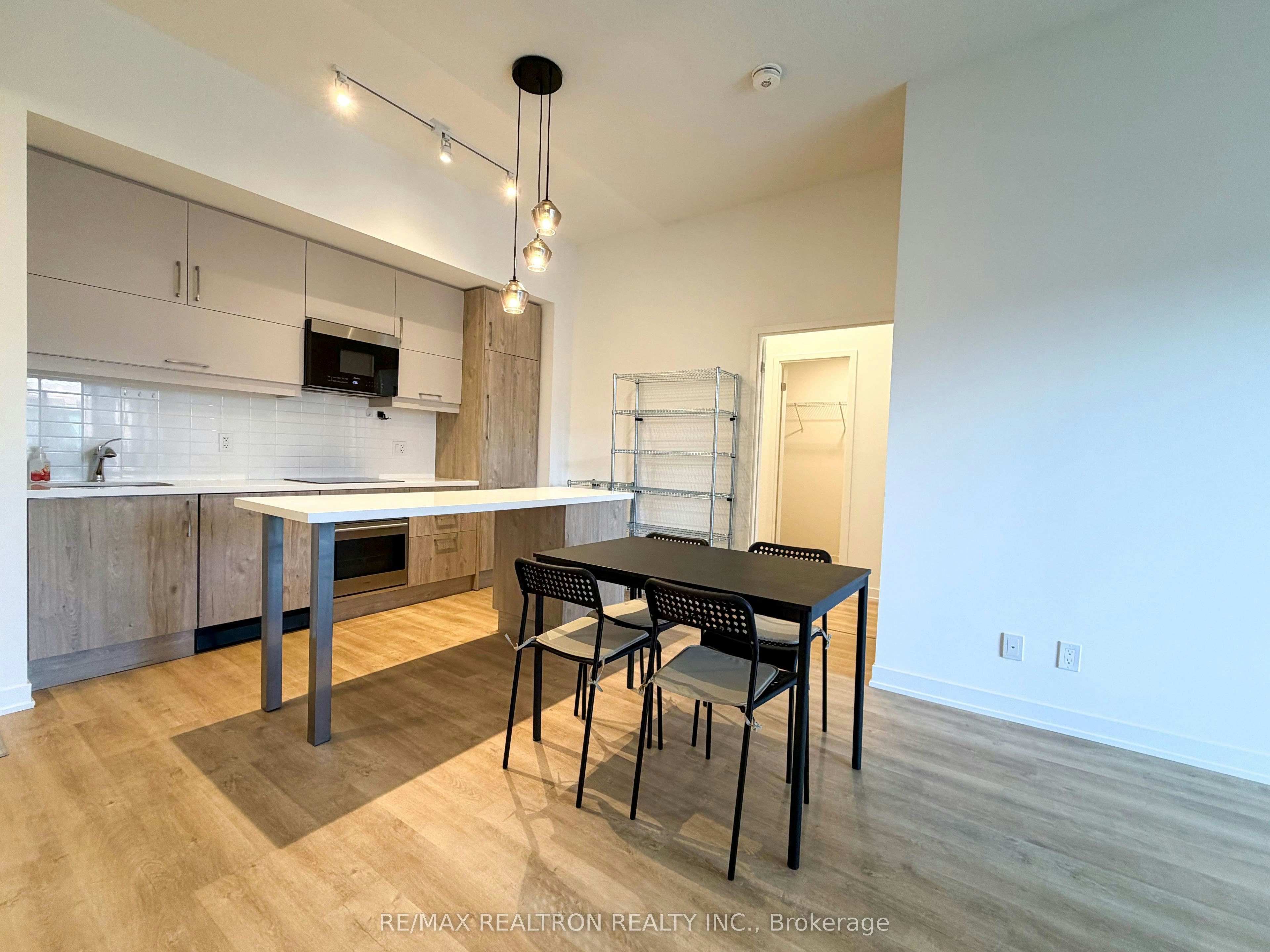 1014-292 Verdale Crossing, Markham, ON, L6G 0H6 - 4