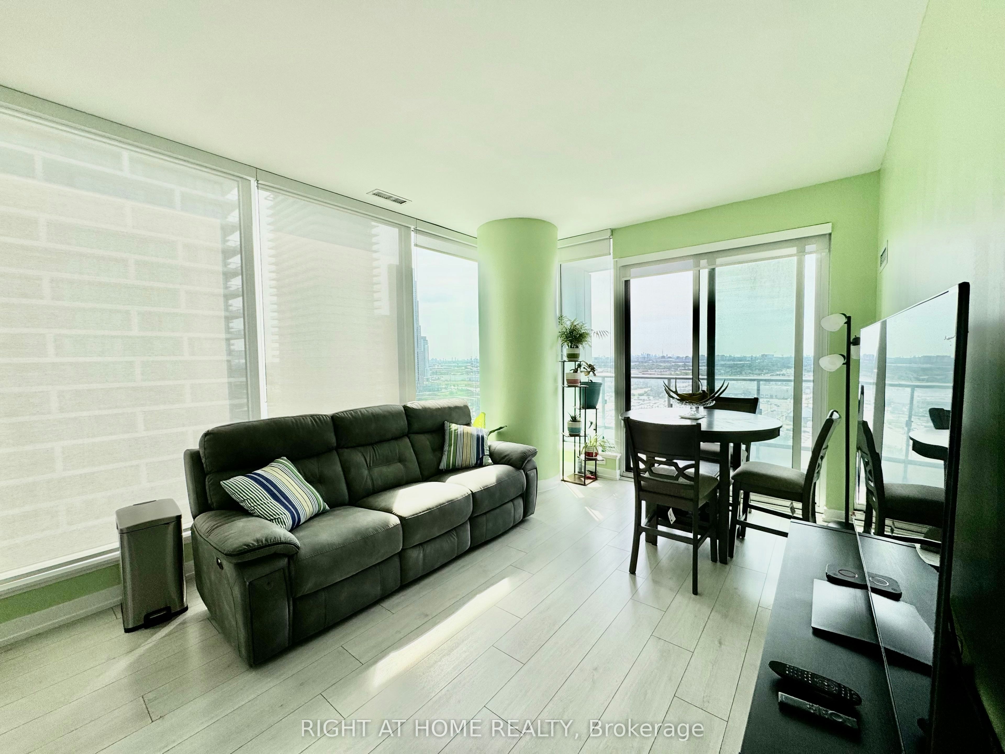 1903-898 Portage Parkway, Vaughan, ON, L4K 0J6