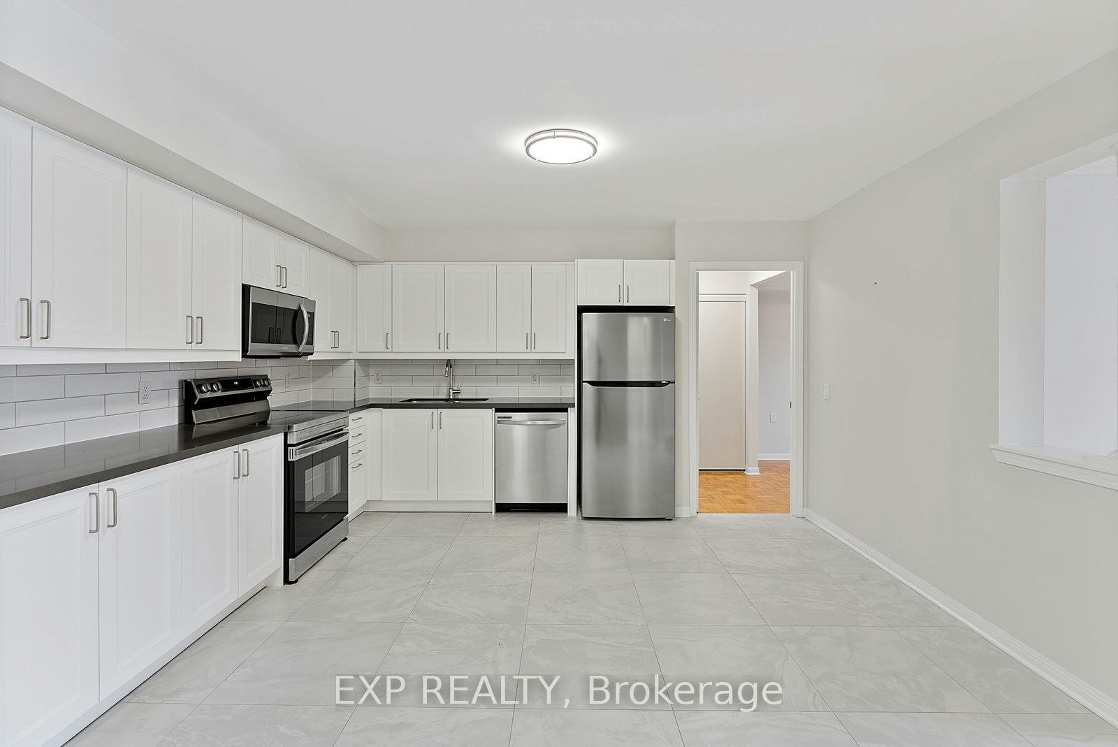 210-2506 Rutherford Road, Vaughan, ON, L4K 5N4 - 5