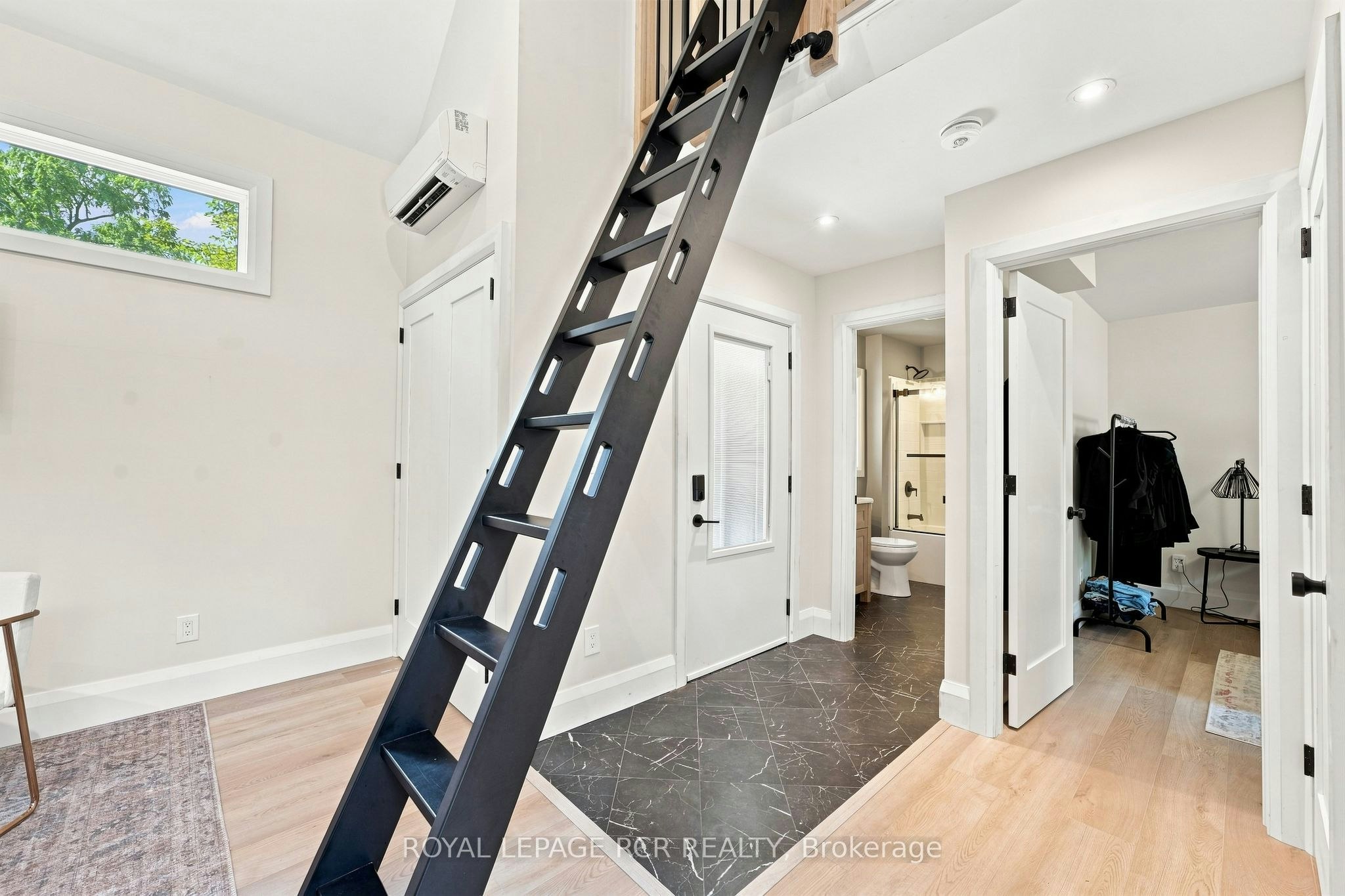 23 Mark Street, Aurora, ON, L4G 1L4 - 9