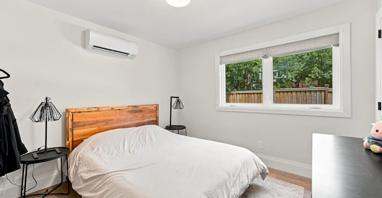 23 Mark Street, Aurora, ON, L4G 1L4 - 11