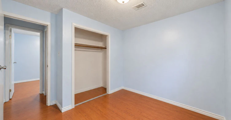 414 The Queensway Road S, Georgina, ON, L4P 2C7 - 9