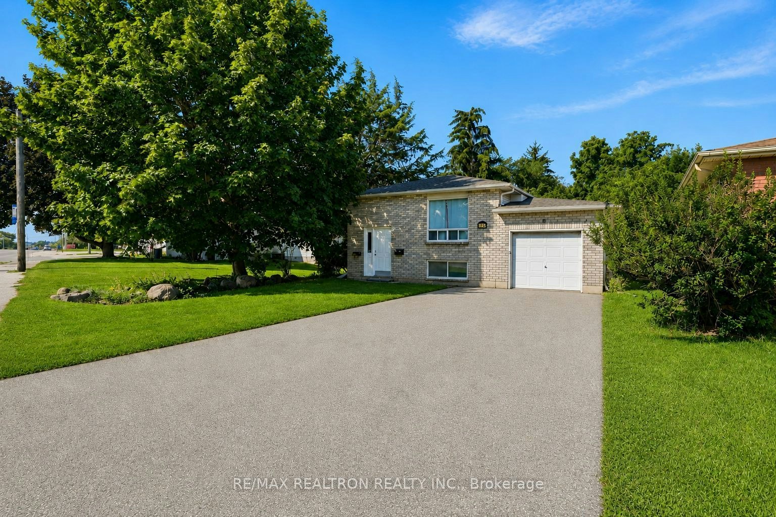 414 The Queensway Road S, Georgina, ON, L4P 2C7