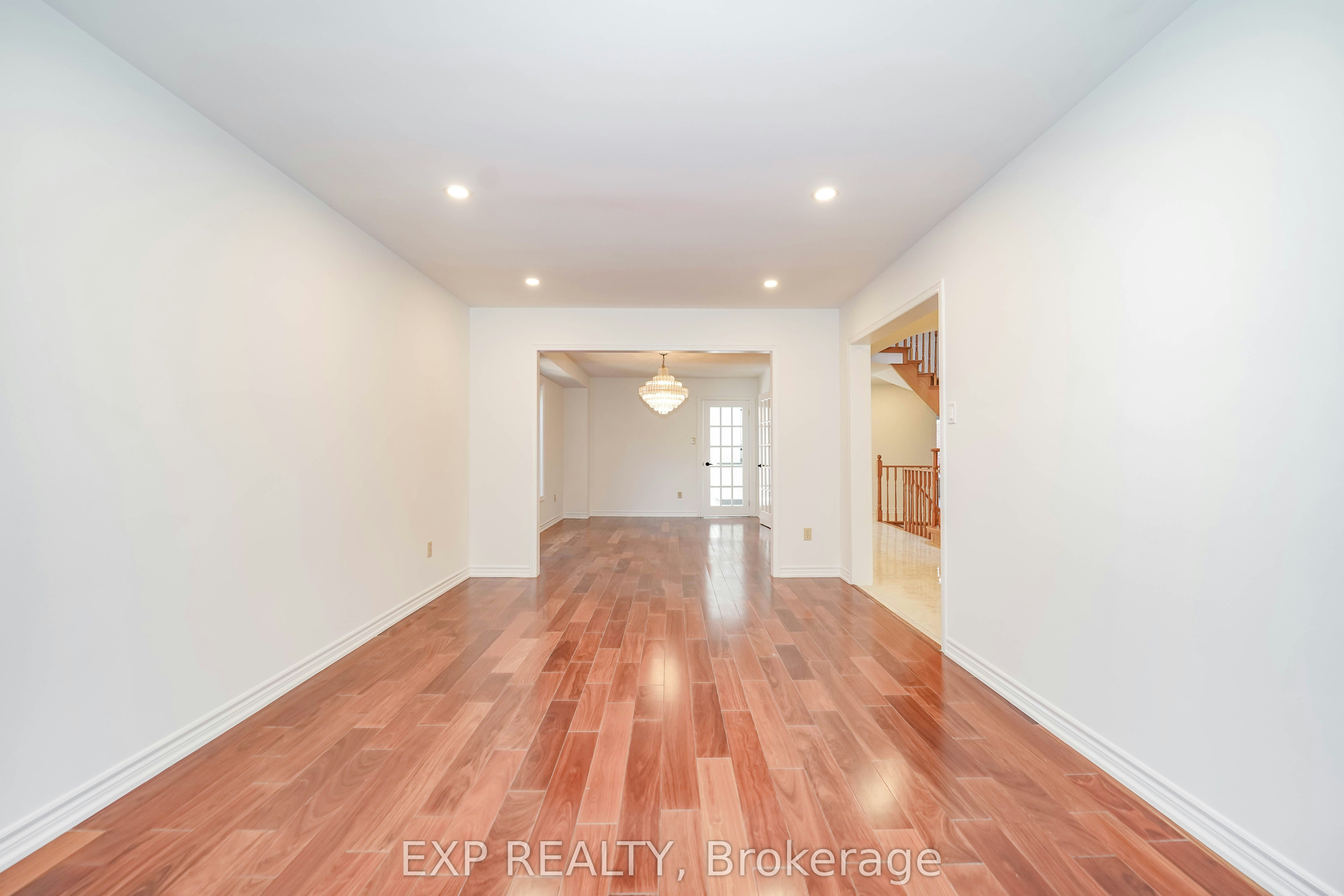 195 Savage Road, Newmarket, ON, L3X 1R6 - 9